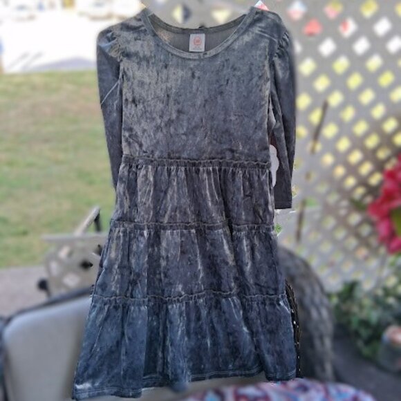 GIRLS' VELOUR DRESS - M (7/8) - NWT! - Picture 1 of 2